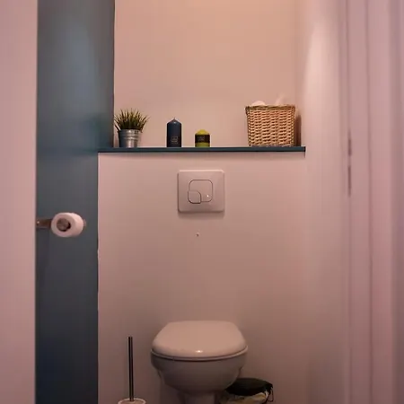 Du Puy Charrier, Proche Puy Dufou, Classe 3 Etoiles, Plan D'eau Prive *