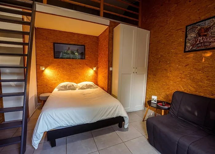 度假居 Du Puy Charrier, Proche Puy Dufou, Classe 3 Etoiles, Plan D'eau Prive Menomblet